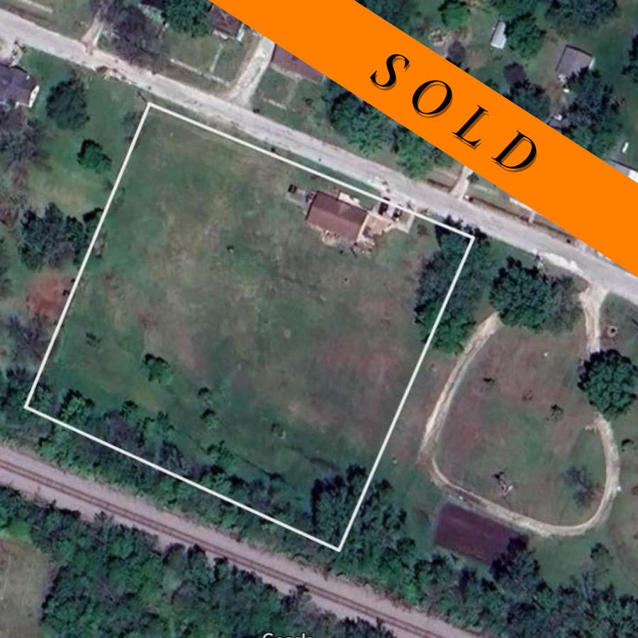 Peaceful 3-Bed Home on 2+ Acres with Expansive Outdoor Space